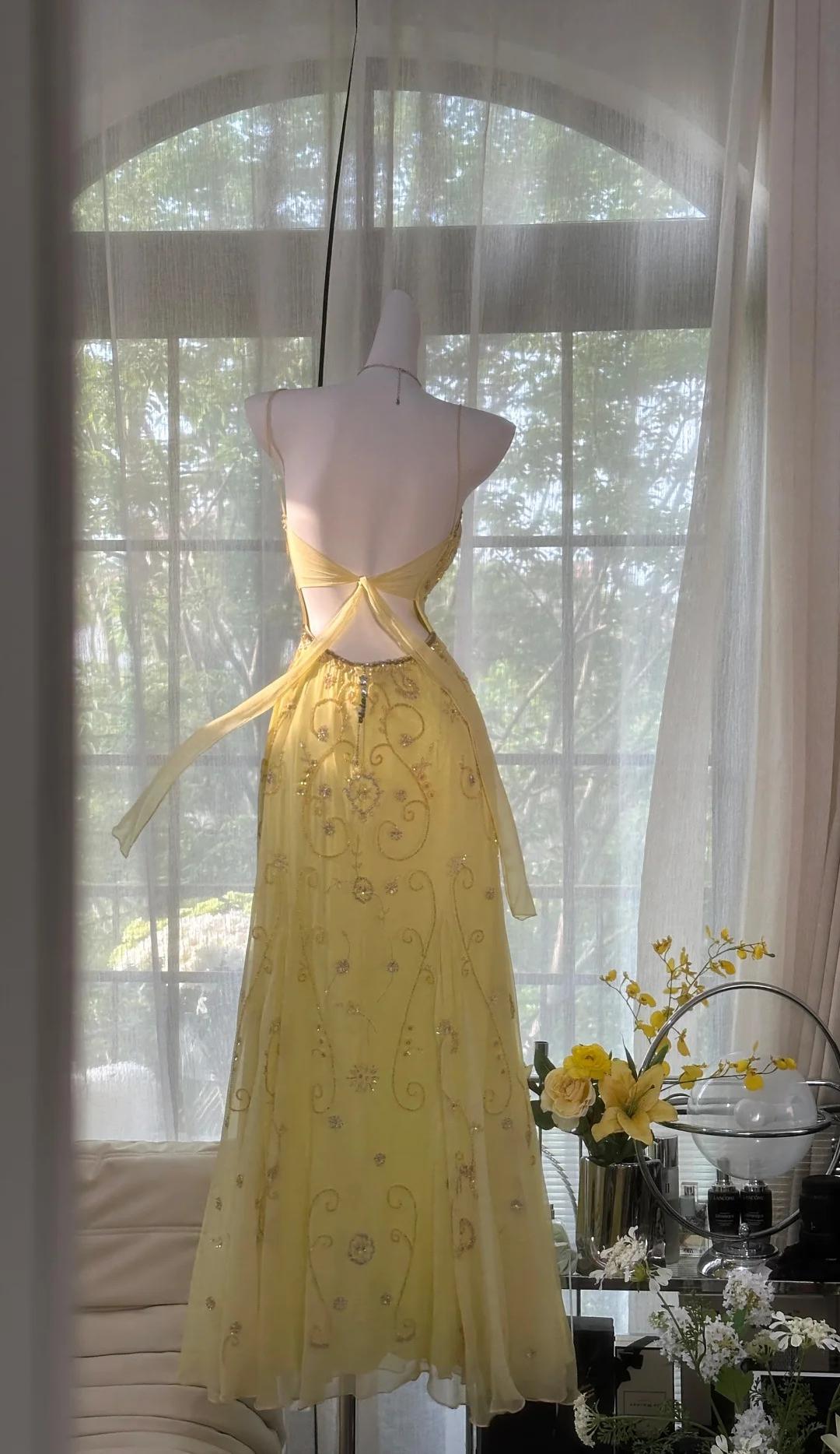 Ndyad Butter Yellow Spaghetti Straps A-line Tulle Beaded Long Prom Dresses Backless Evening Gowns HZ1024