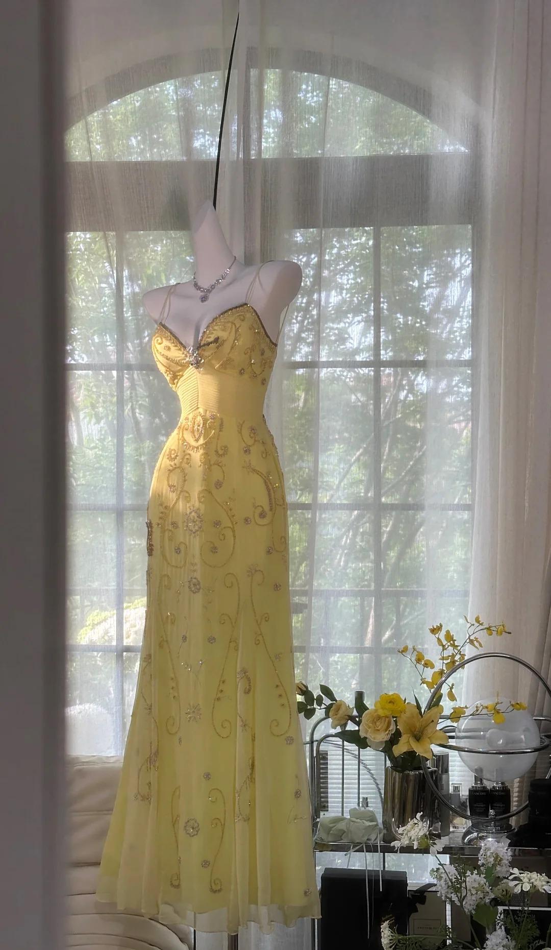 Ndyad Butter Yellow Spaghetti Straps A-line Tulle Beaded Long Prom Dresses Backless Evening Gowns HZ1024