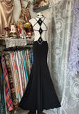 Ndyad Black V-neck Mermaid Evening Gowns Beaded Chiffon Open Back Long Prom Dresses HZ1024